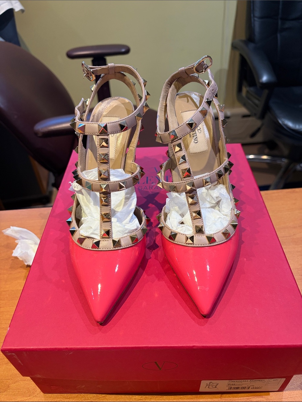 Valentino Pink Patent Leather Studded T-Strap Pumps SIZE 37.5